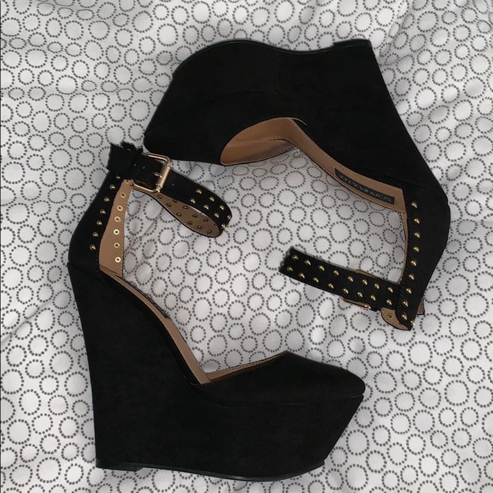 Black wedges with gold detail